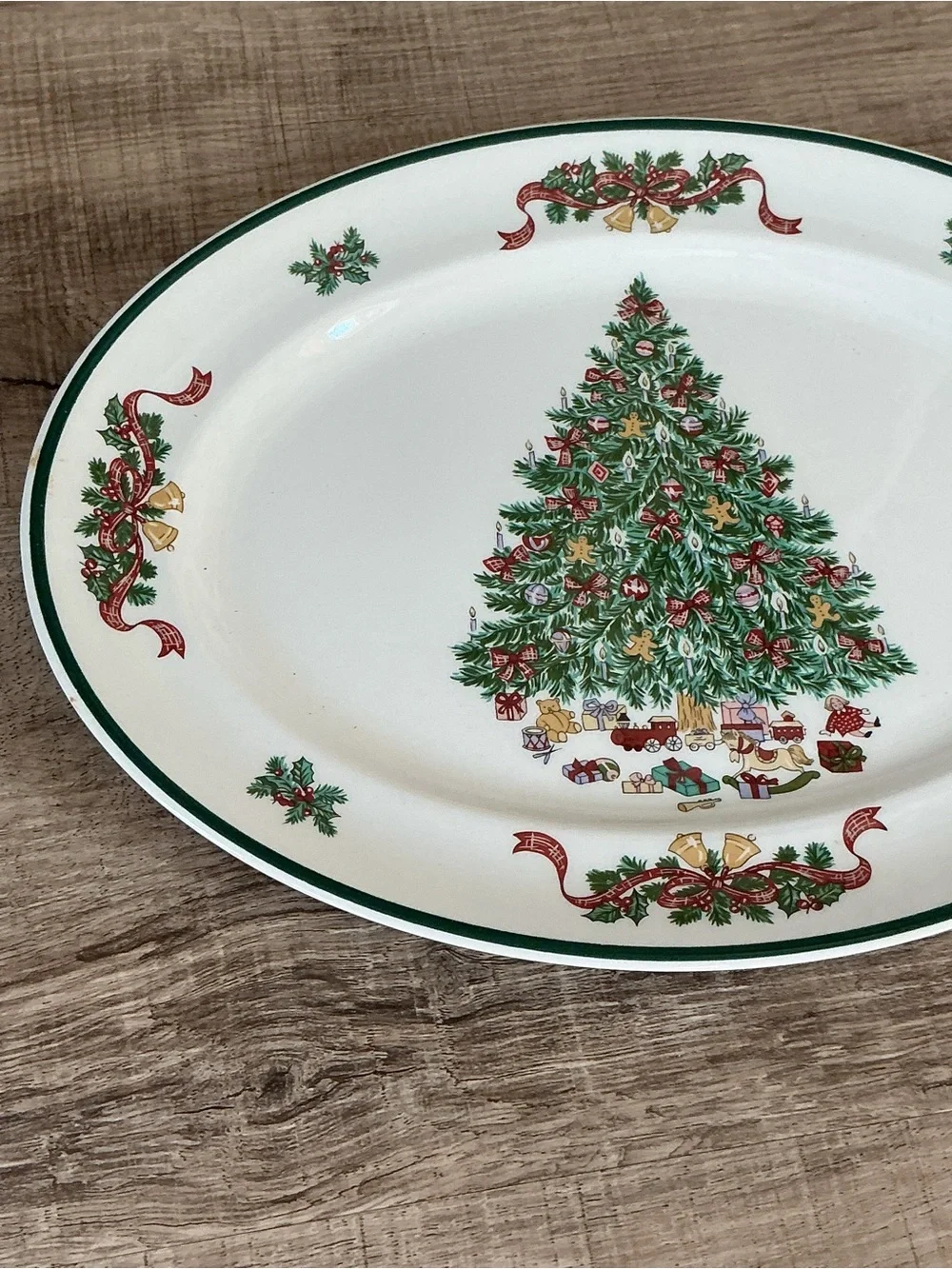 Johnson Brothers Christmas Tree Oval Serving Platter - White, Green, Red, Gold